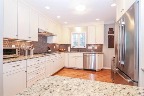 3943 Devonshire Dr, Cincinnati, OH 45226 photo 10