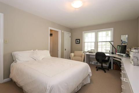 3943 Devonshire Dr, Cincinnati, OH 45226 photo 23