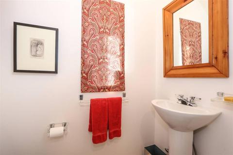 3943 Devonshire Dr, Cincinnati, OH 45226 photo 28
