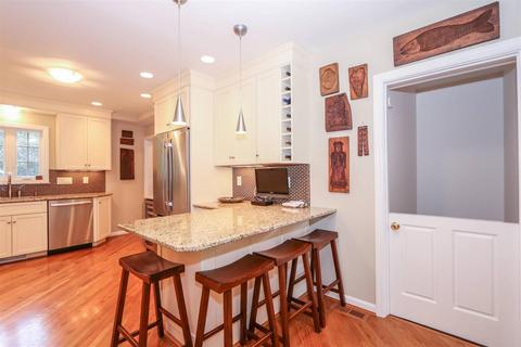 3943 Devonshire Dr, Cincinnati, OH 45226 photo 14
