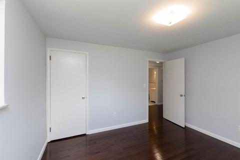 3824 Crescent Dr, Cincinnati, OH 45245 photo 22