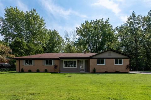 3824 Crescent Dr, Cincinnati, OH 45245 photo 1