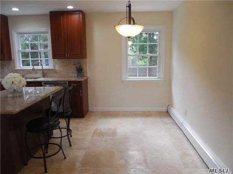125 Junedale Dr, Greenhills, OH 45218 photo 5