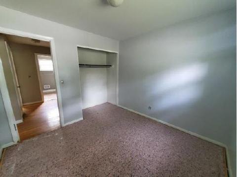 125 Junedale Dr, Greenhills, OH 45218 photo 10