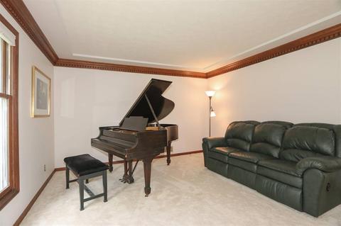 12138 Paulmeadows Dr, Cincinnati, OH 45249 photo 6
