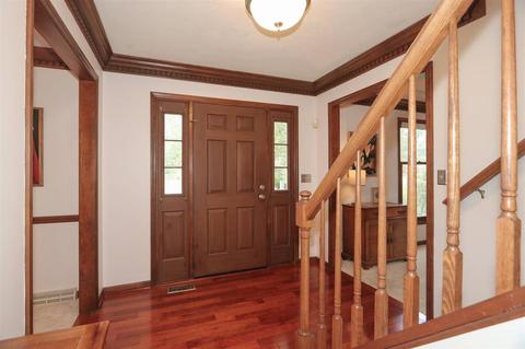 12138 Paulmeadows Dr, Cincinnati, OH 45249 photo 3