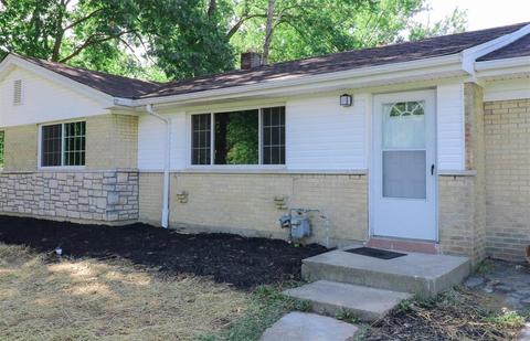 569 Sonny Ln, Cincinnati, OH 45244 photo 2