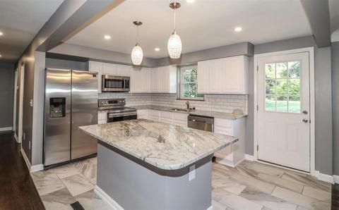 569 Sonny Ln, Cincinnati, OH 45244 photo 9