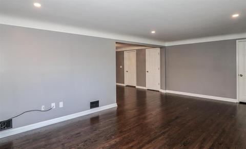 569 Sonny Ln, Cincinnati, OH 45244 photo 5