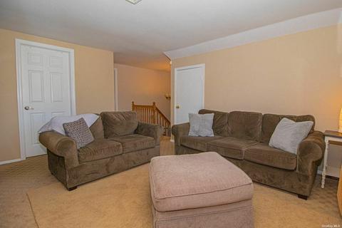 759 Pickwick Dr, Cincinnati, OH 45255 photo 9
