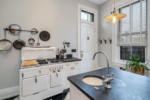 548 Thirteenth St, Cincinnati, OH 45202 photo 14