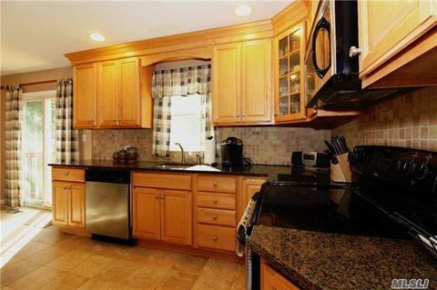 7870 Gapstow Brg, Cincinnati, OH 45231 photo 4