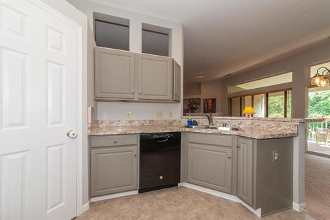 7870 Gapstow Brg, Cincinnati, OH 45231 photo 6