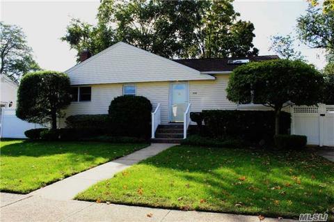 7870 Gapstow Brg, Cincinnati, OH 45231 photo 1