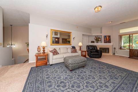 7870 Gapstow Brg, Cincinnati, OH 45231 photo 16