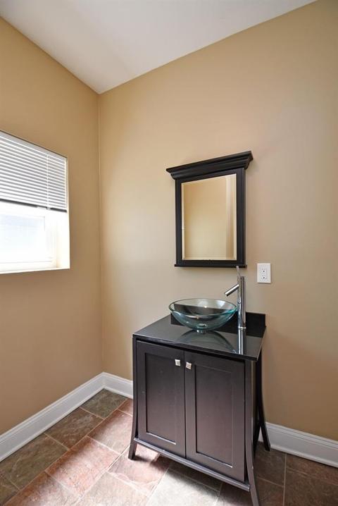 61 Clifton Ave, Cincinnati, OH 45202 photo 12