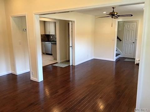 1009 Hollytree Dr, Cincinnati, OH 45231 photo 4