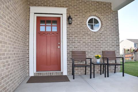 809 Hocking Meadow Cir, Monroe, OH 45050 photo 2