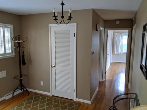 2792 Cyclorama Dr, Cincinnati, OH 45211 photo 2