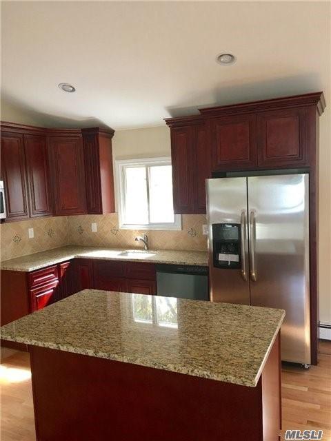 3249 Braewood Dr, Evendale, OH 45241 photo 3