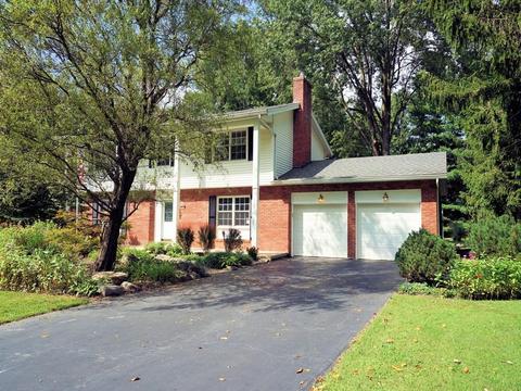 9070 Foxhunter Ln, Cincinnati, OH 45242 photo 1