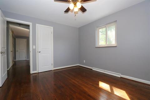2121 Adams Rd, Cincinnati, OH 45231 photo 12