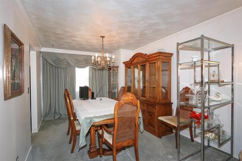 892 Hanson Dr, Forest Park, OH 45240 photo 8