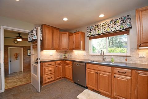 4174 Mclean Dr, Cincinnati, OH 45255 photo 8