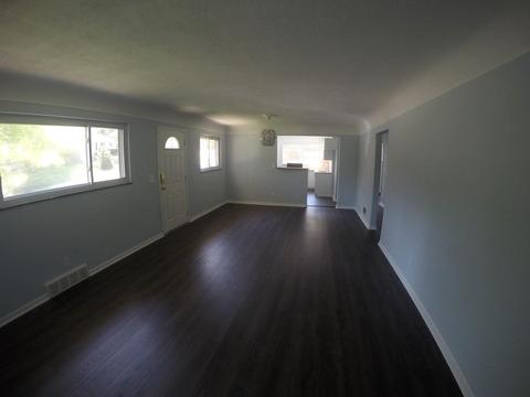 8737 Mockingbird Ln, Cincinnati, OH 45231 photo 2