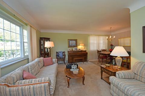 3323 Gerold Dr, Cincinnati, OH 45238 photo 4