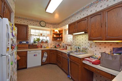 3323 Gerold Dr, Cincinnati, OH 45238 photo 9