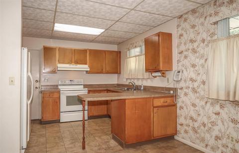 78 Hadley Rd, Greenhills, OH 45218 photo 18