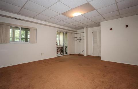 78 Hadley Rd, Greenhills, OH 45218 photo 12
