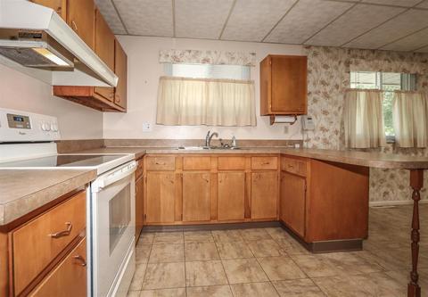 78 Hadley Rd, Greenhills, OH 45218 photo 21