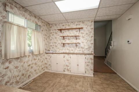 78 Hadley Rd, Greenhills, OH 45218 photo 23