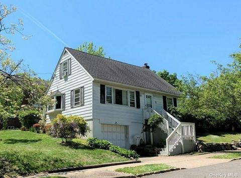78 Hadley Rd, Greenhills, OH 45218 photo 1