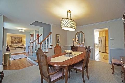 5621 Samstone Ct, Blue Ash, OH 45242 photo 17