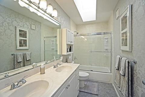 5621 Samstone Ct, Blue Ash, OH 45242 photo 29