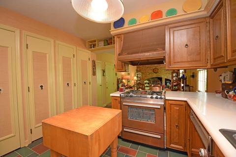 10263 Lochcrest Dr, Cincinnati, OH 45231 photo 11