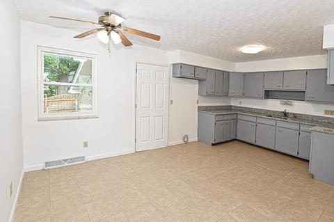 716 Miles Ln, Cincinnati, OH 45245 photo 11