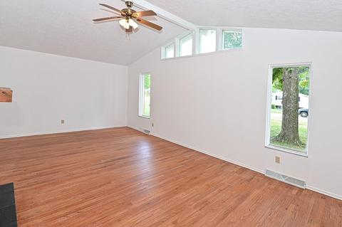 716 Miles Ln, Cincinnati, OH 45245 photo 6