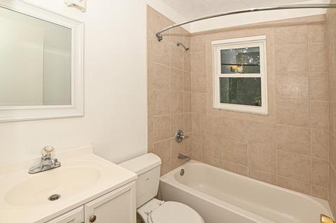 716 Miles Ln, Cincinnati, OH 45245 photo 15