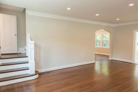 3265 Lambert Pl, Cincinnati, OH 45208 photo 3