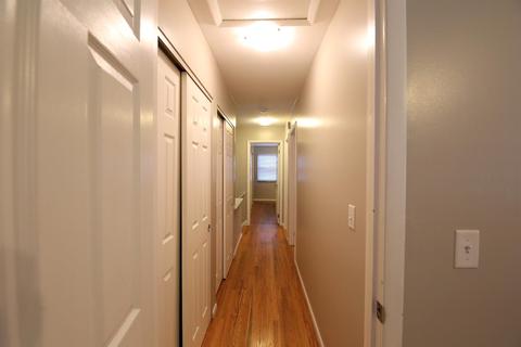 146 Junedale Dr, Greenhills, OH 45218 photo 8