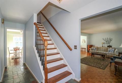 9718 Streambrook Dr, Cincinnati, OH 45231 photo 4