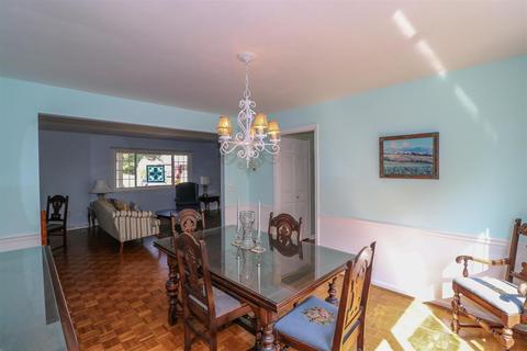 9718 Streambrook Dr, Cincinnati, OH 45231 photo 13
