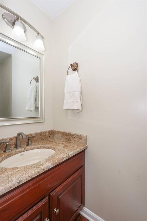 3831 Monets Ln, Evendale, OH 45241 photo 31