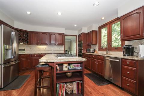 3831 Monets Ln, Evendale, OH 45241 photo 12