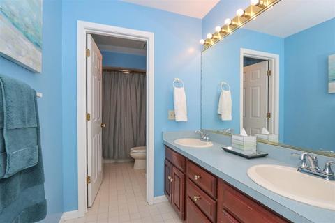3831 Monets Ln, Evendale, OH 45241 photo 32