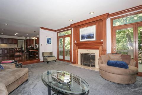 3831 Monets Ln, Evendale, OH 45241 photo 8